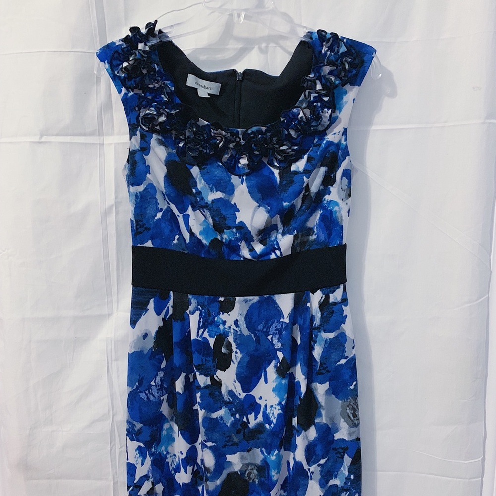 Blue white flower dummer dress